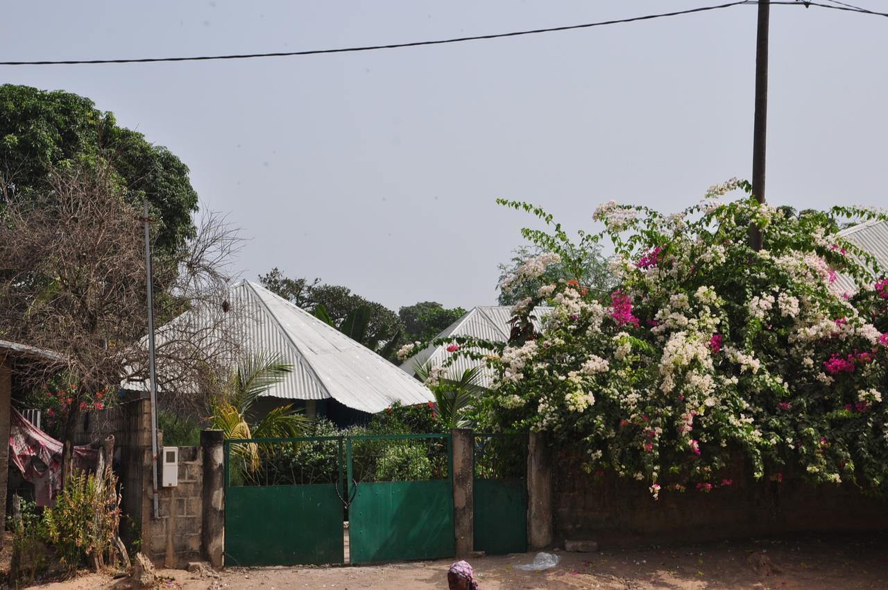 Guesthouse Yonol Abémé Exteriér fotografie